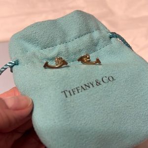 Tiffany’s 
Smile Earrings BRAND NEW
